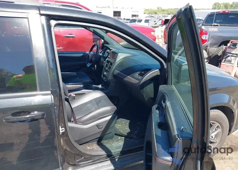 2019 Dodge Grand Caravan Gt from USA, damaged, VIN 2C4RDGEG7KR784163